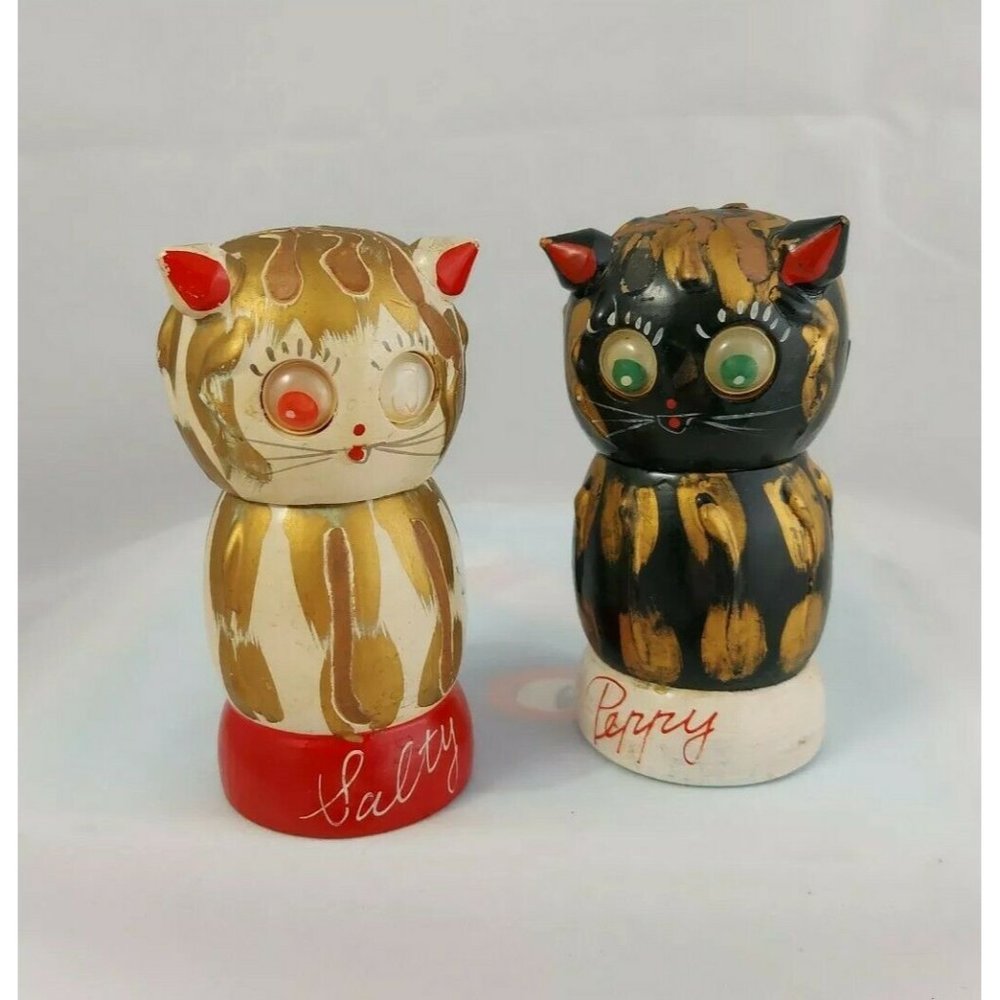 Vintage Wooden Cats Salt & Pepper Shakers Salty & Peppy Napco Japan